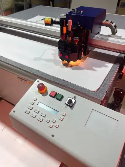 DT100 Gerber Innovations Sample Table