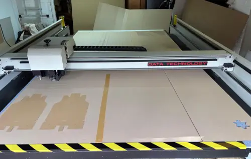 Click Here To Enlarge This Photo Of DT3000 SAMPLE TABLE